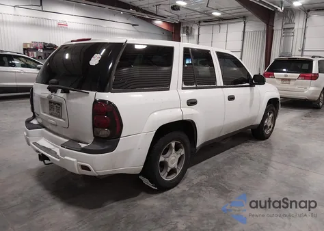 2007 Chevrolet Trailblazer Ls z USA, uszkodzony, nr VIN 1GNDT13S872151931